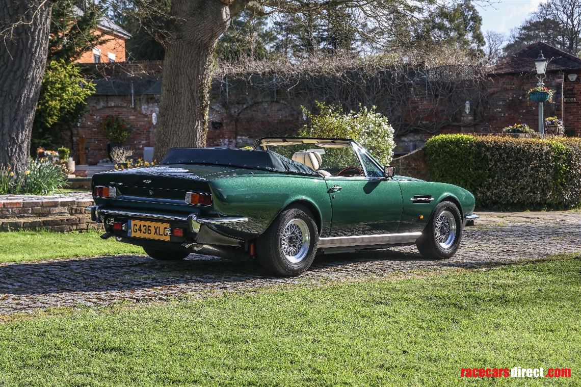 aston-martin-v8-volante