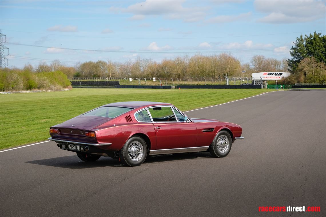 1969-aston-martin-dbs