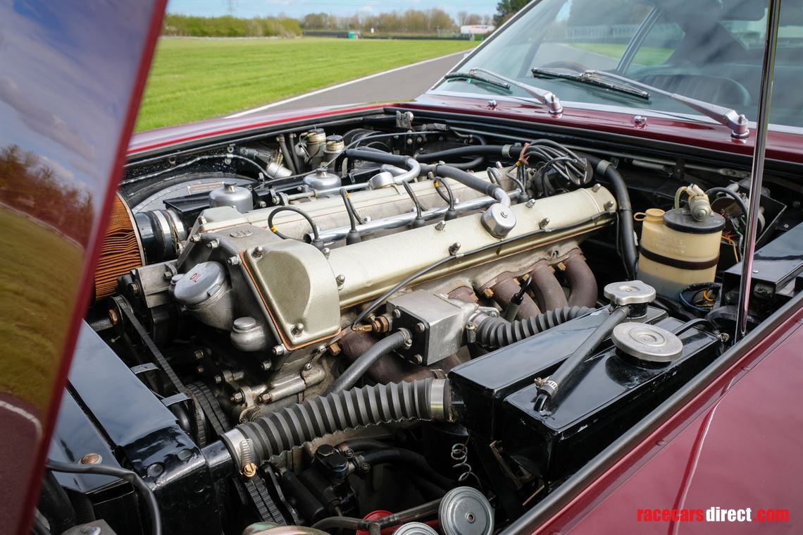 1969-aston-martin-dbs