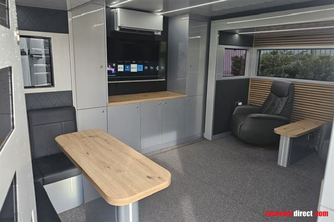 renegade-podded-race-trailer