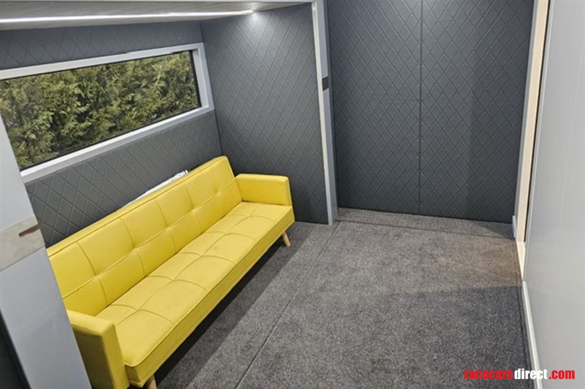 renegade-podded-race-trailer