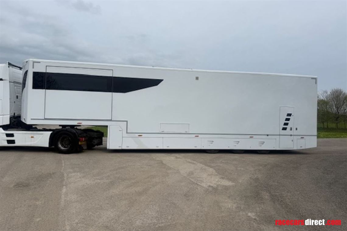 renegade-podded-race-trailer