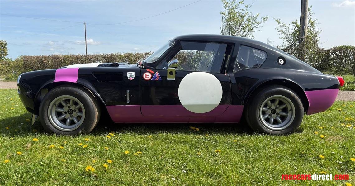 1969-triumph-gt6-race-car