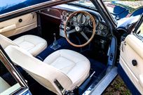 aston-martin-db6-vantage