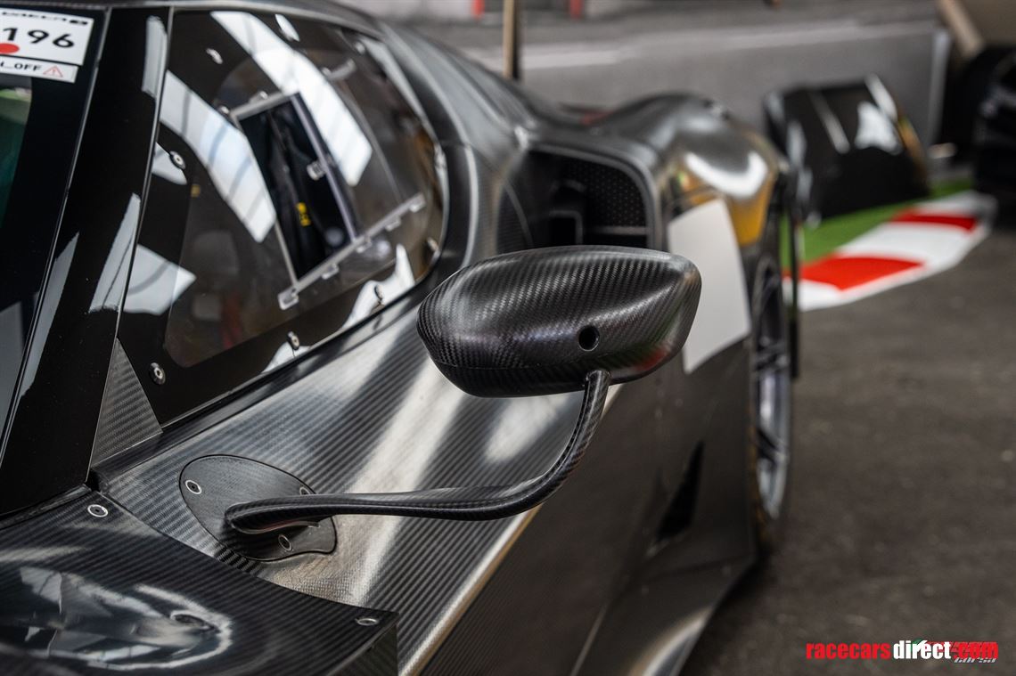 ferrari-296-gt3---full-carbon---race-ready