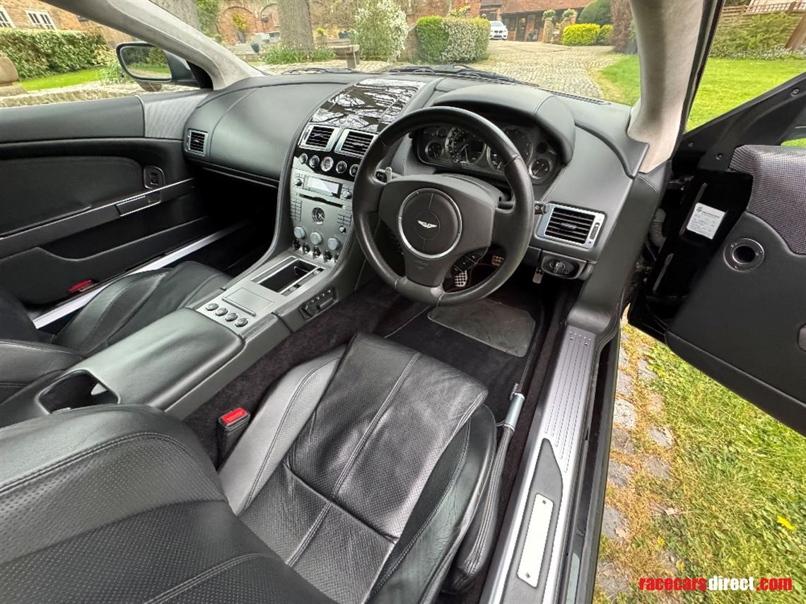 aston-martin-db9-coupe