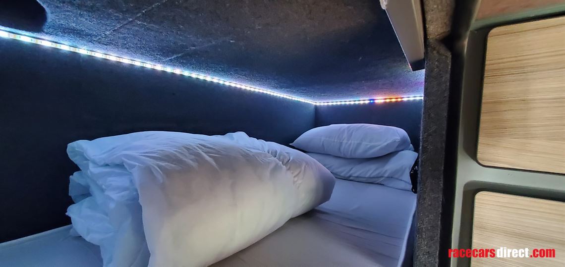 2005-four-winds-fun-mover-31c---race-truck-cr