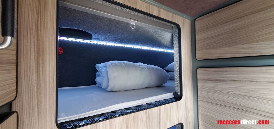 2005-four-winds-fun-mover-31c---race-truck-cr