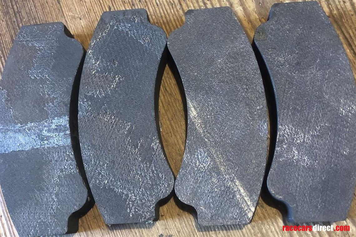 carbon-brake-pads--21mm--mdb1292-pad-shape--1