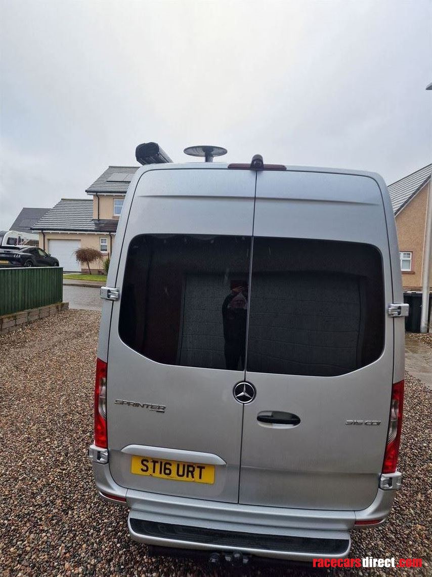 mercedes-sprinter-racehome-2021