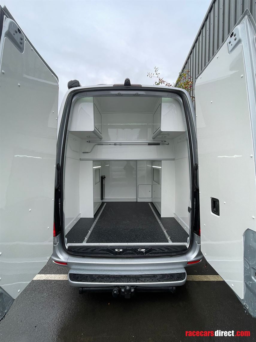 mercedes-sprinter-racehome-2021