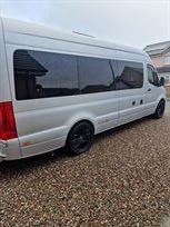 mercedes-sprinter-racehome-2021