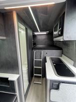 mercedes-sprinter-racehome-2021