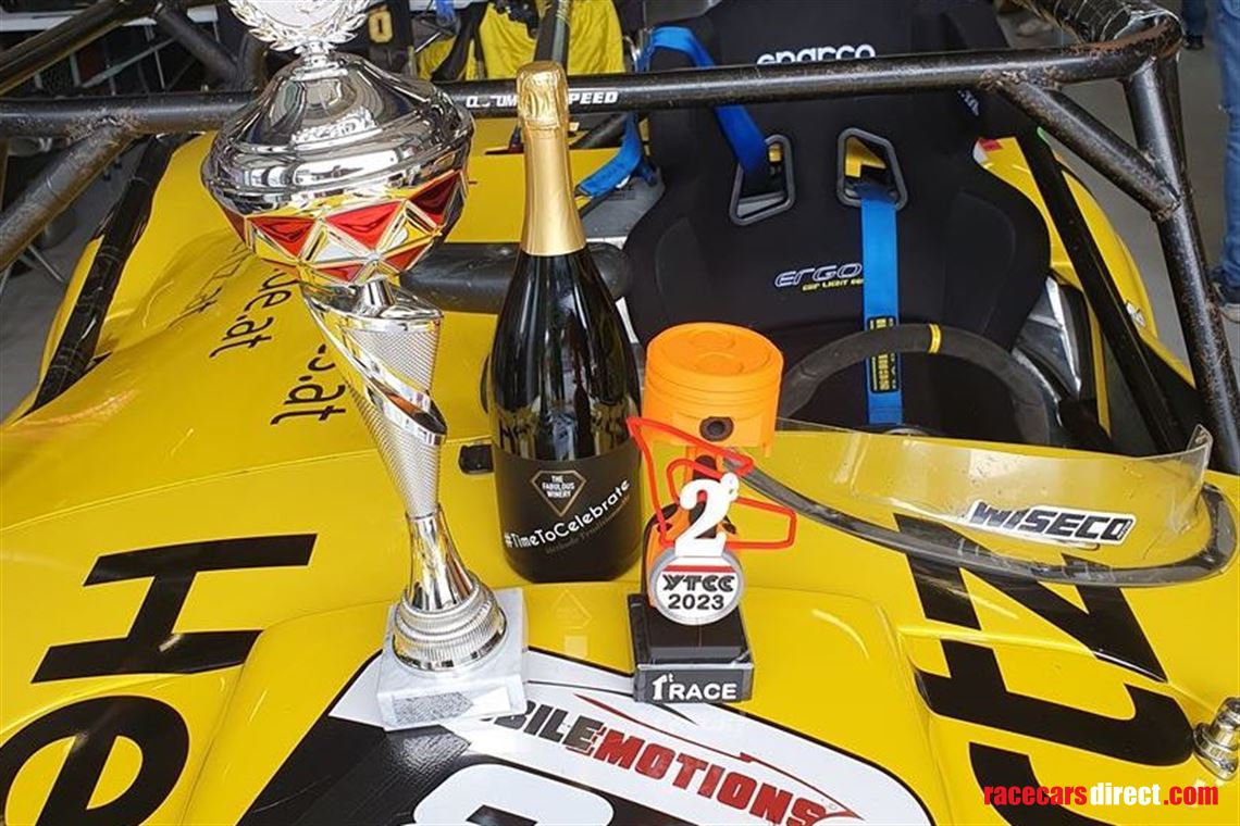 shelby-cobra-race-car