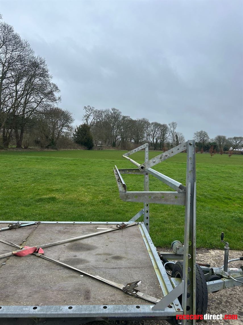 woodford-hydraulic-tilt-bed-trailer