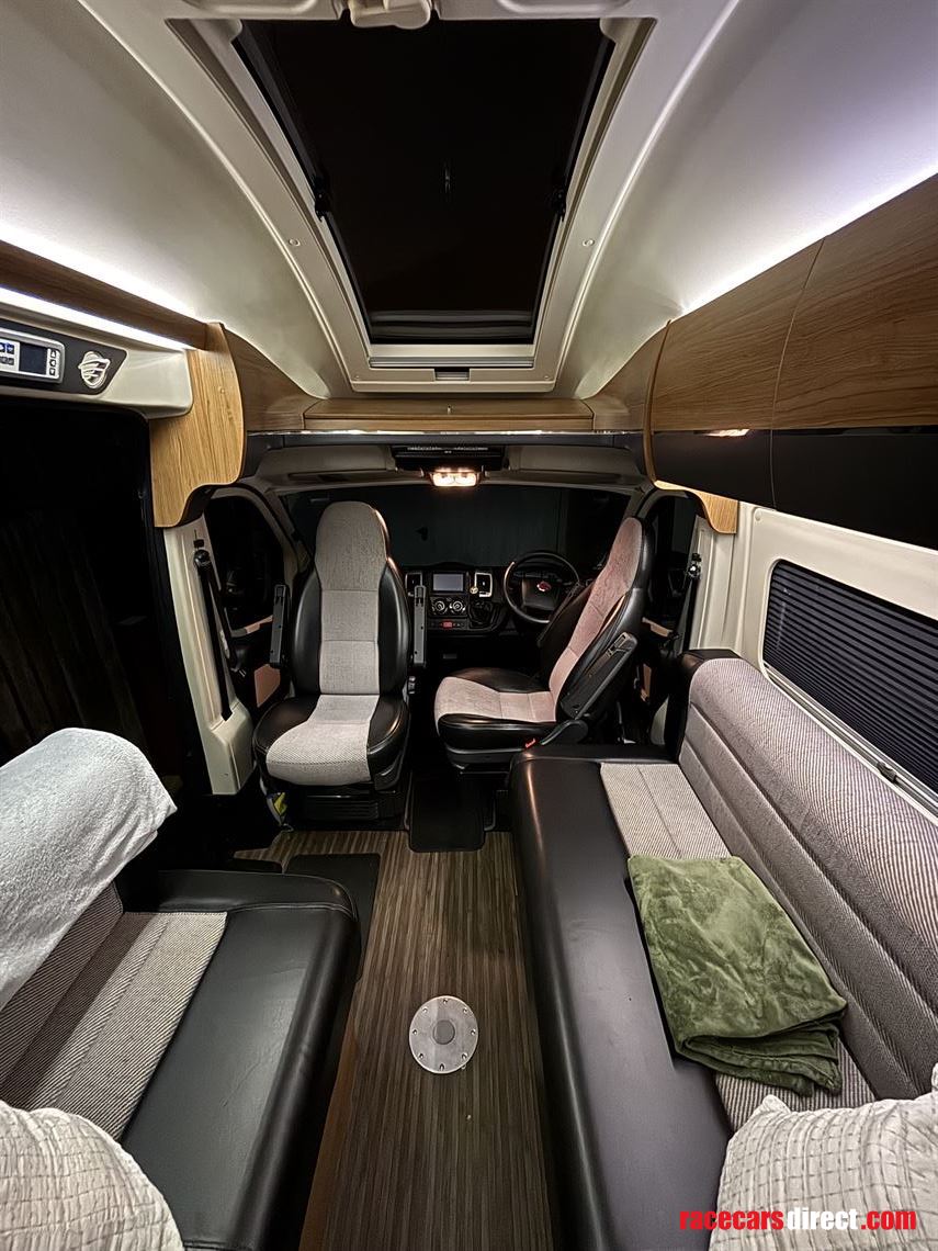 auto-trail-v600-v-line-2-berth