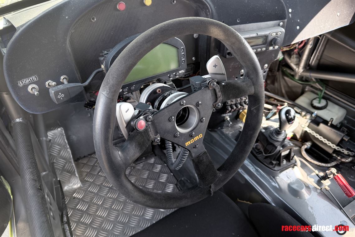 bmw-e36-race-car-s85-v10-gtr-axles-center-loc