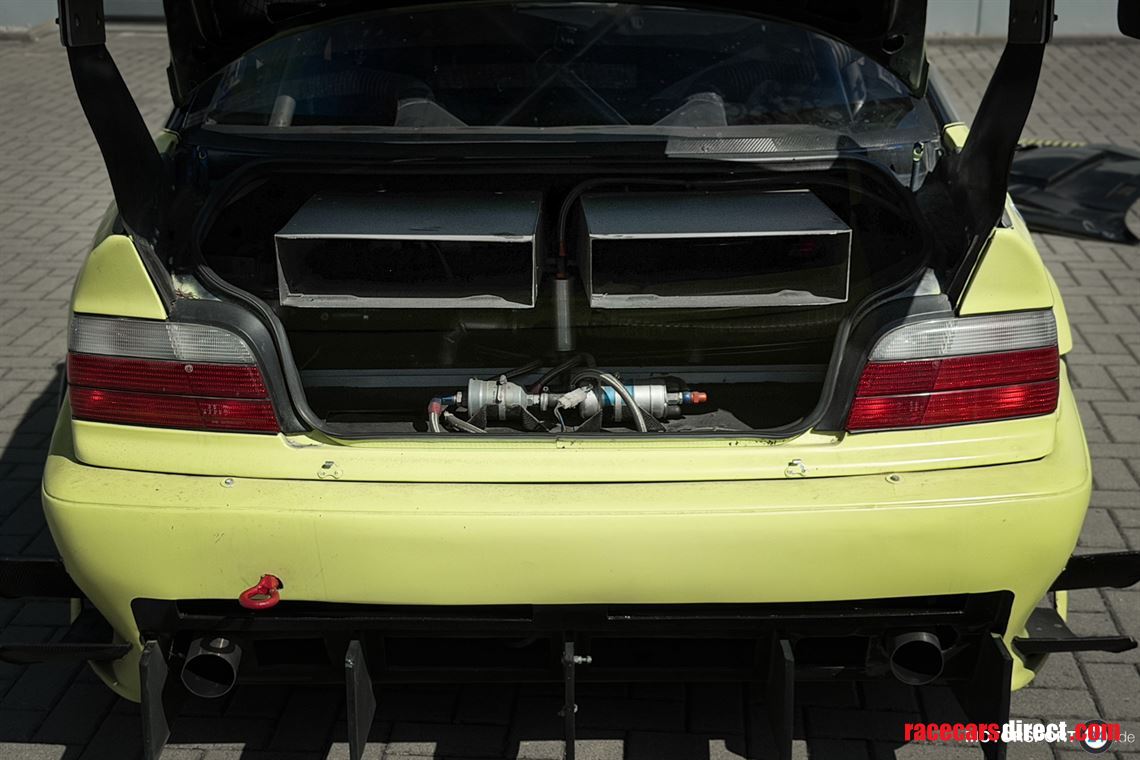 bmw-e36-race-car-s85-v10-gtr-axles-center-loc