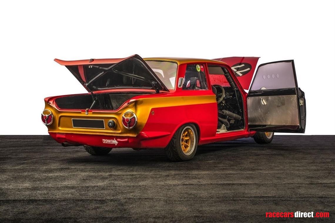 1965-ford-cortina-mki-race-car