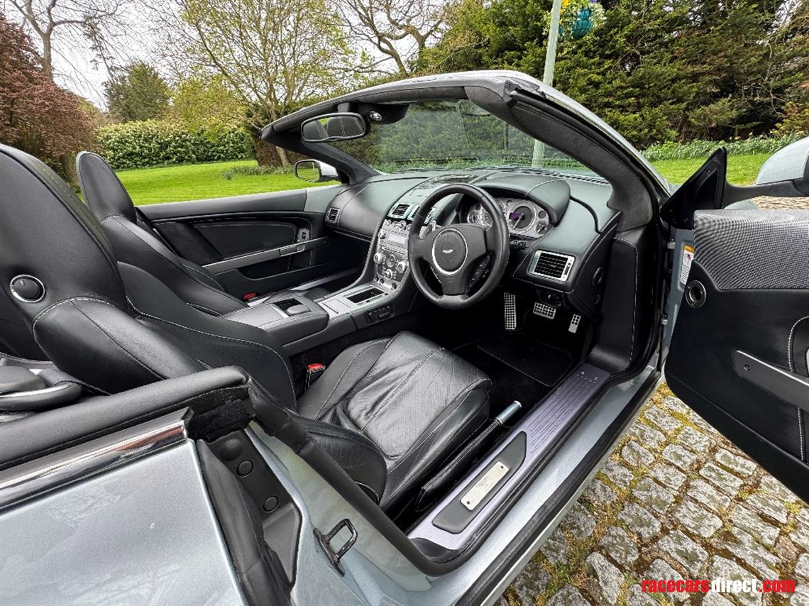 aston-martin-db9-volante