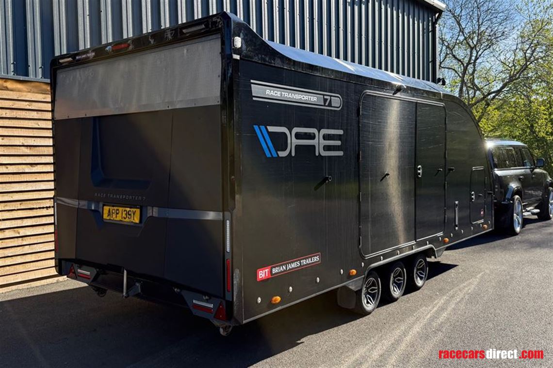 very-high-spec-brian-james-rt7-trailer