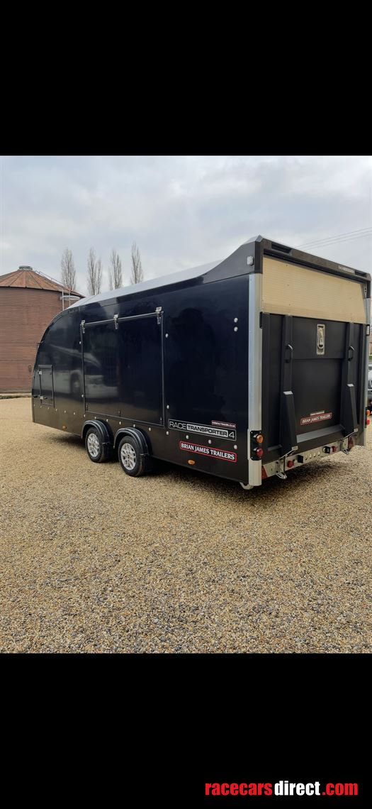 brian-james-race-transporter-4-black-2024