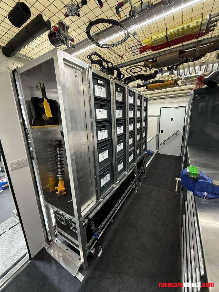 iveco-daily-72-180-rallyrace-support-van