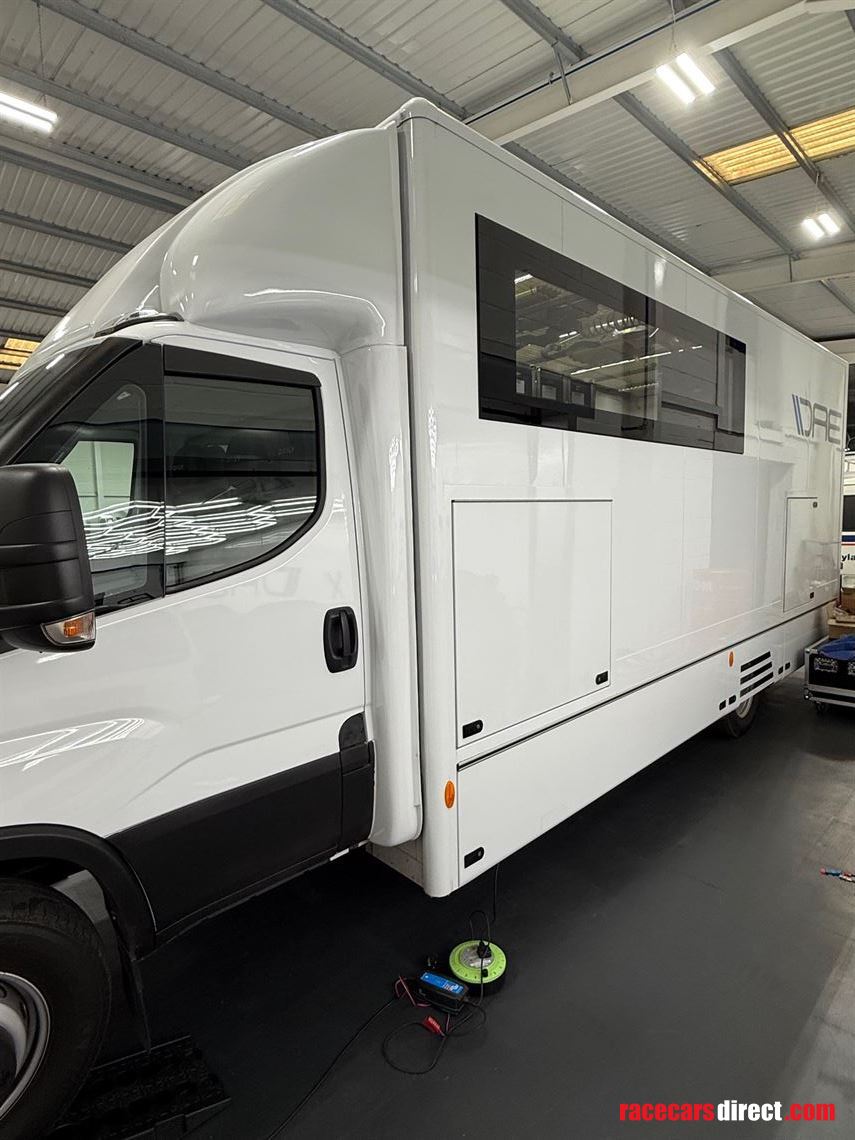 iveco-daily-72-180-rallyrace-support-van