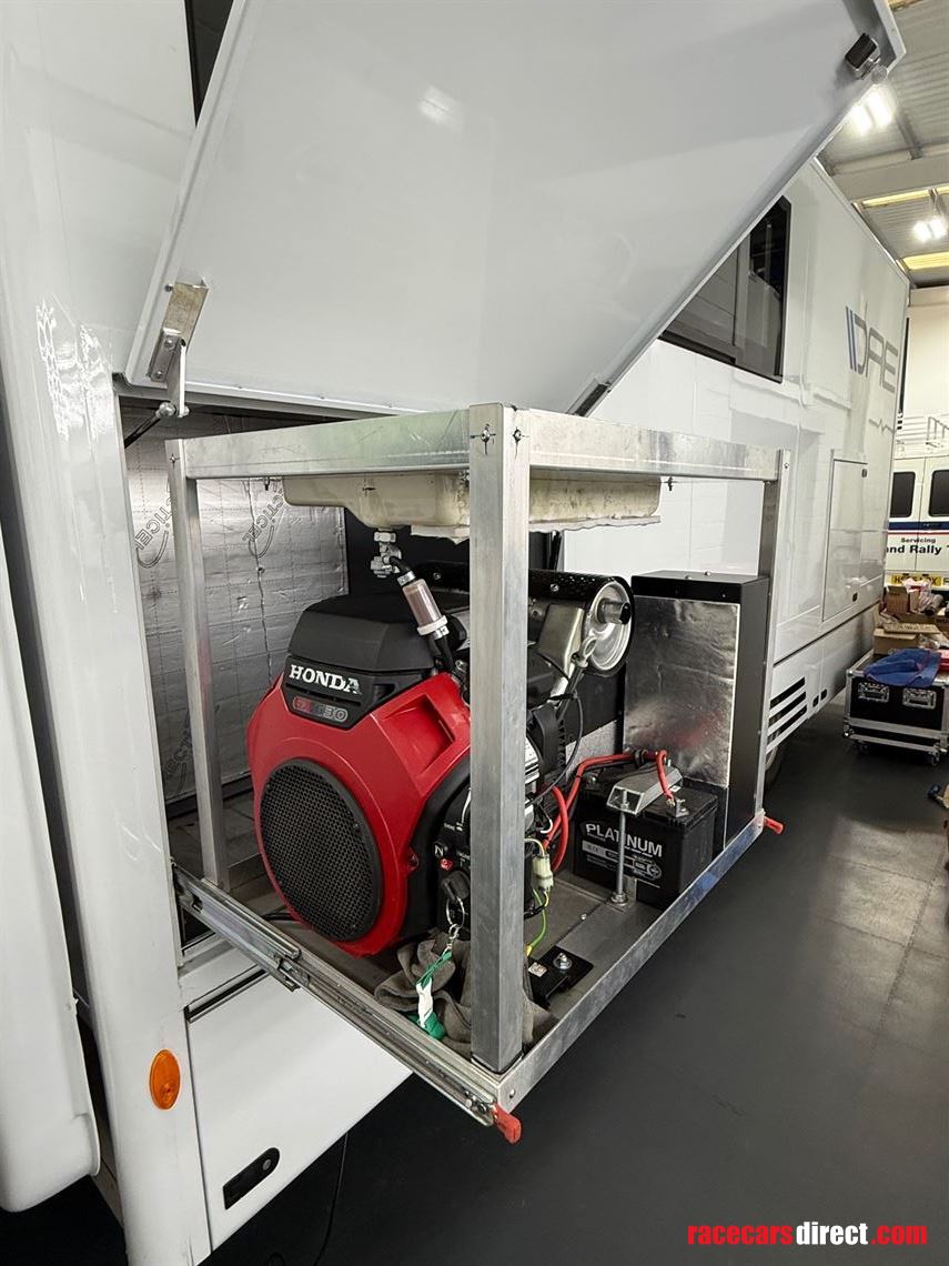 iveco-daily-72-180-rallyrace-support-van