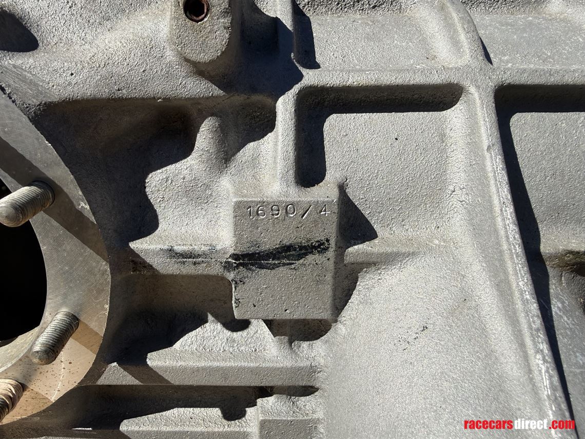 ferrari-365gtb4-daytona-transaxle-casting