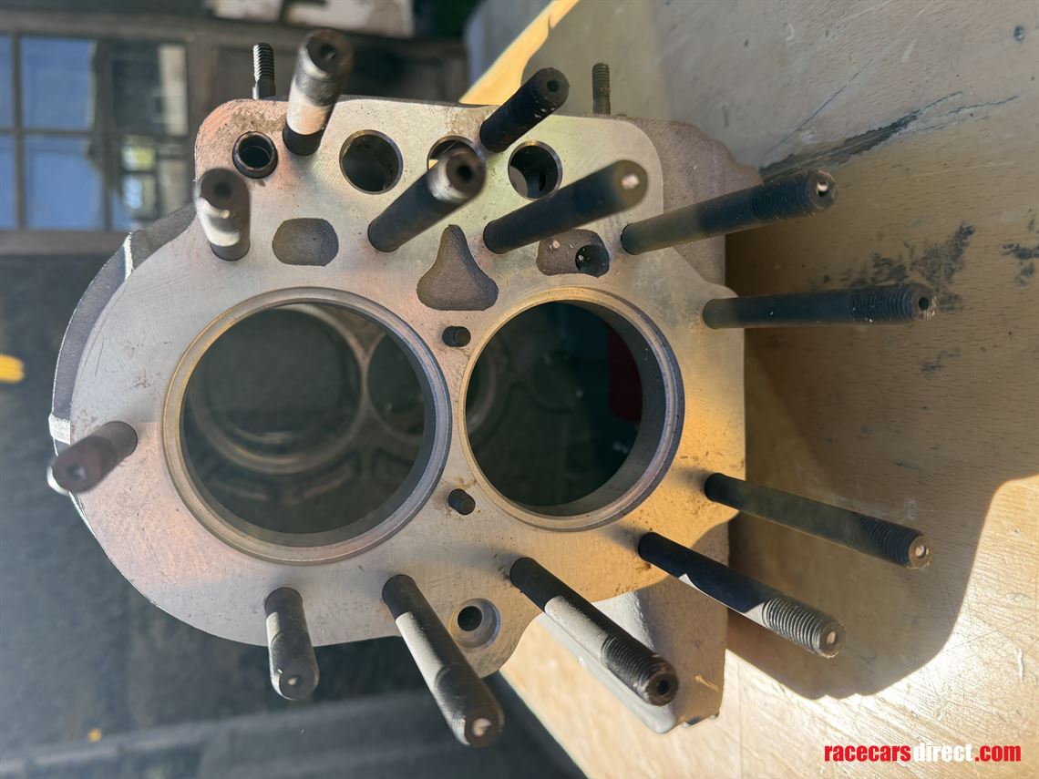 ferrari-365gtb4-daytona-transaxle-casting