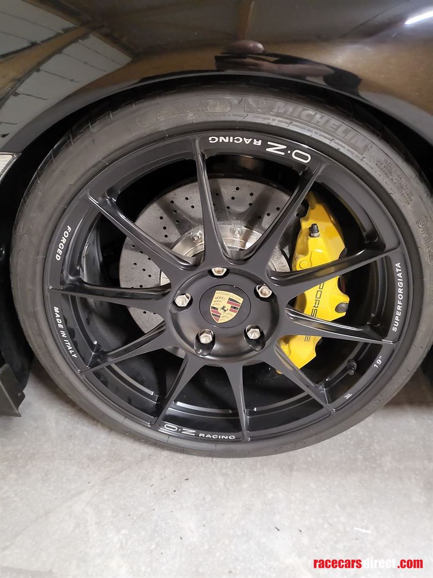 porsche-997-38-carrera-rs-club-sport