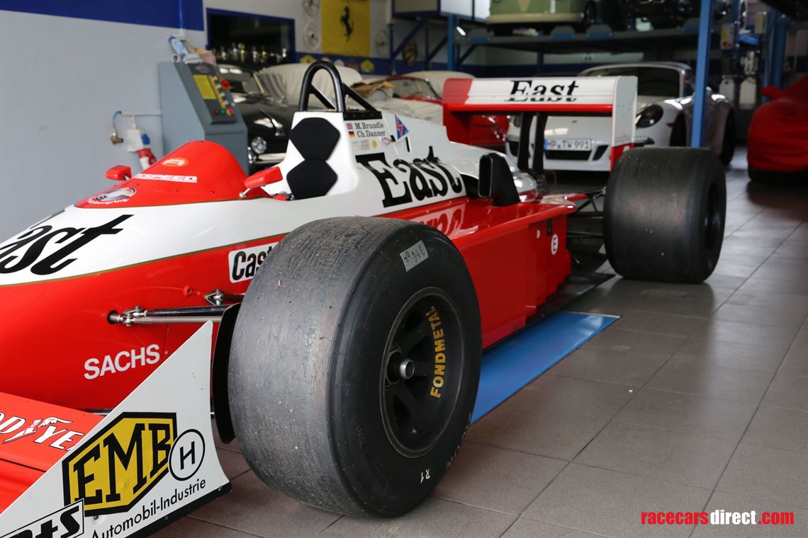 zakspeed-871-formula-1-car-from-1987-brundle