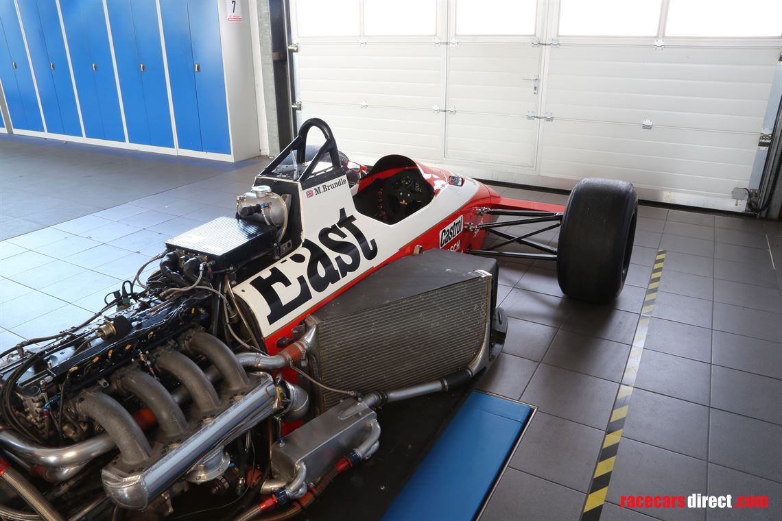 zakspeed-871-formula-1-car-from-1987-brundle