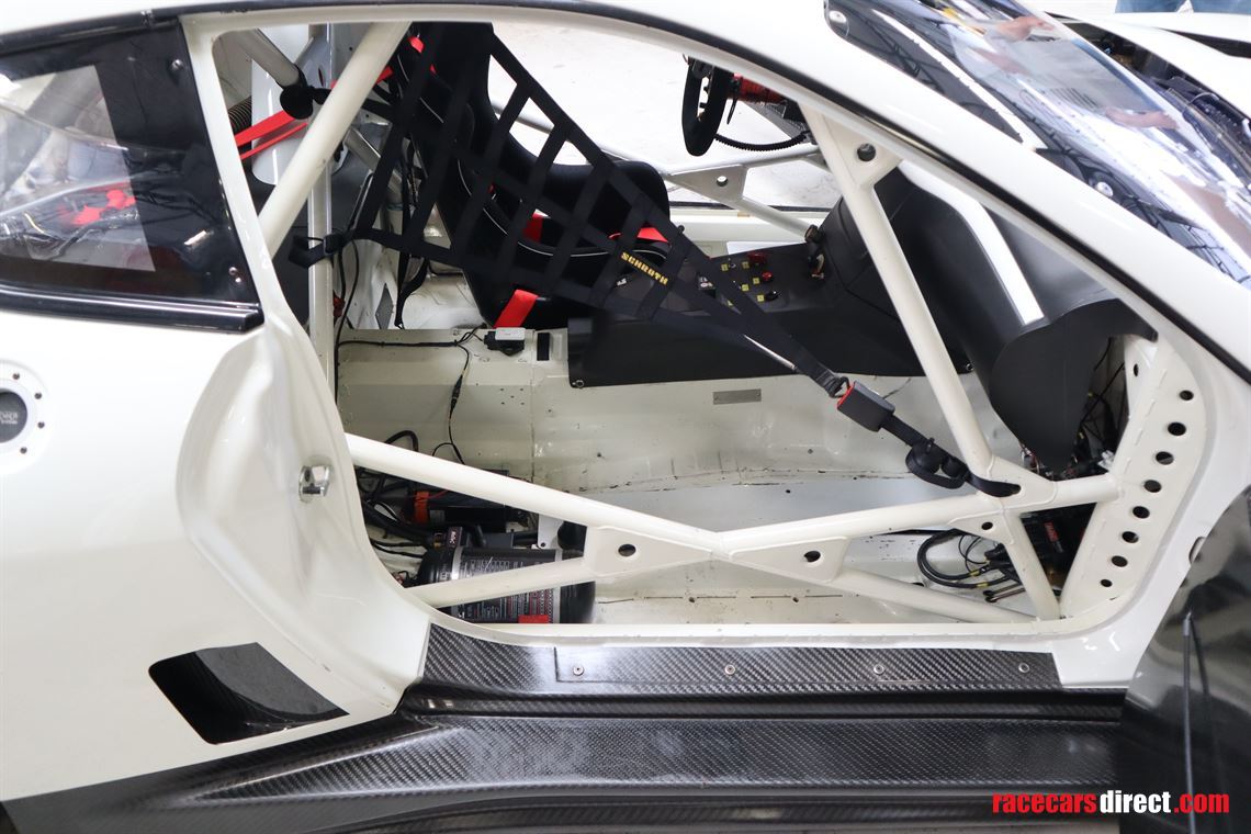 maserati-granturismo-mc-gt3-race-car-rare-1-o