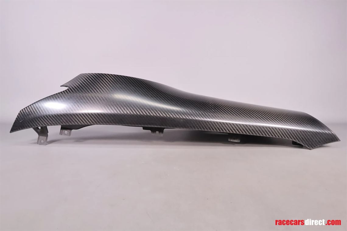 mercedes-amg-gt4-fender-front-right