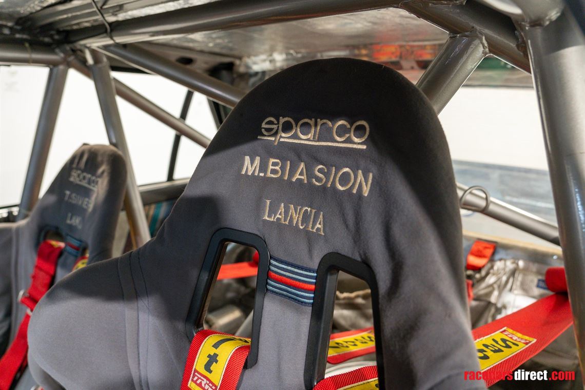 1989-lancia-delta-integrale-8v-gra-martini-ex