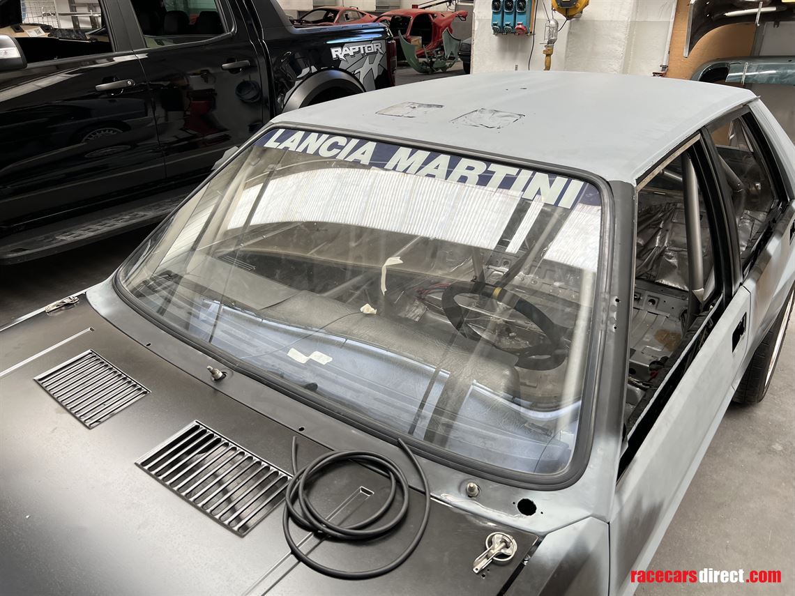 1989-lancia-delta-integrale-8v-gra-martini-ex