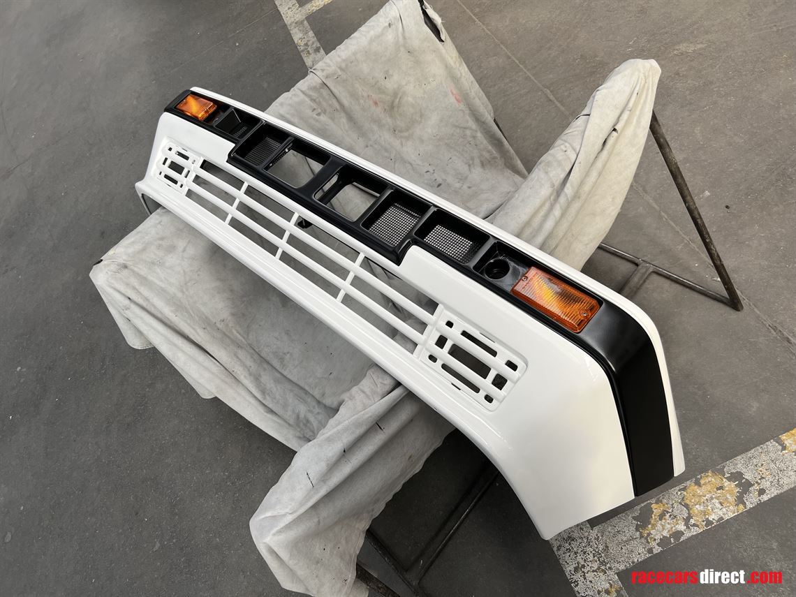 1989-lancia-delta-integrale-8v-gra-martini-ex