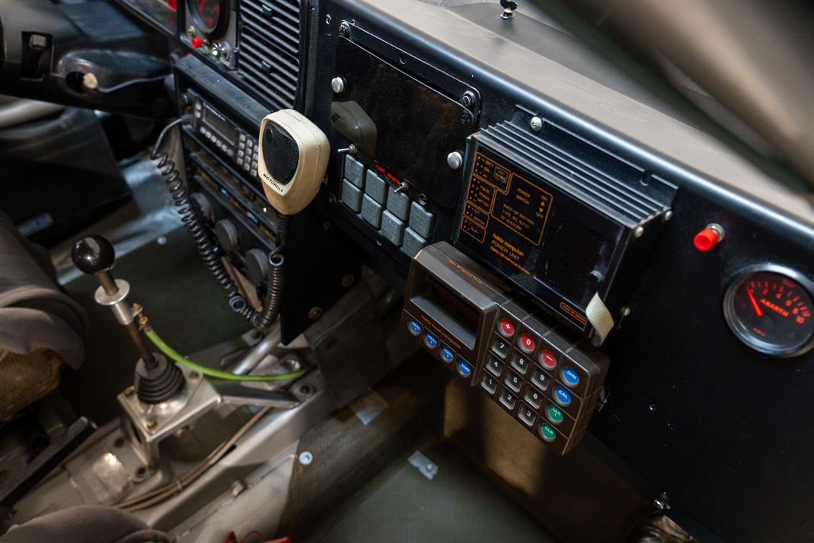 1989-lancia-delta-integrale-8v-gra-martini-ex