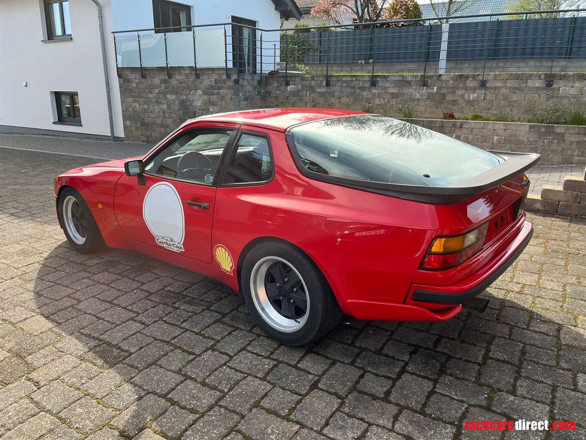 porsche-944-turbo-cup