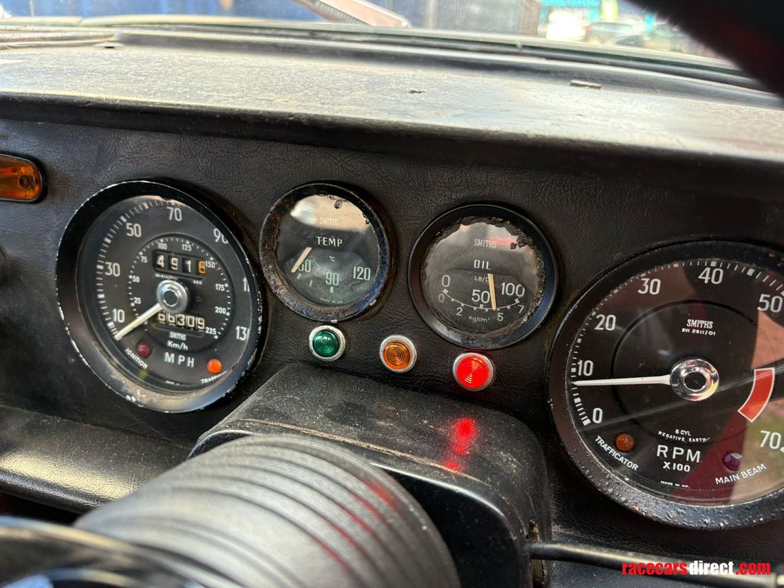 1967-reliant-scimitar-gt-se4a