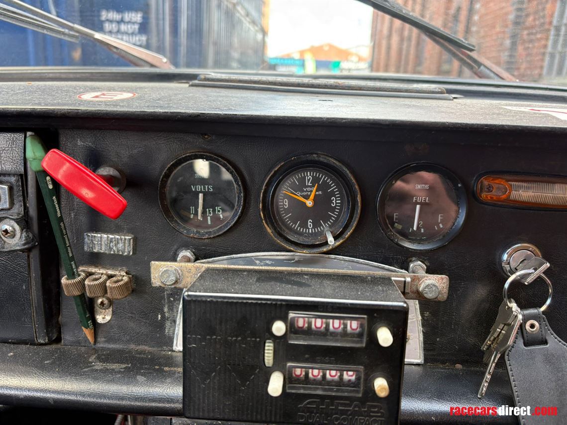 1967-reliant-scimitar-gt-se4a