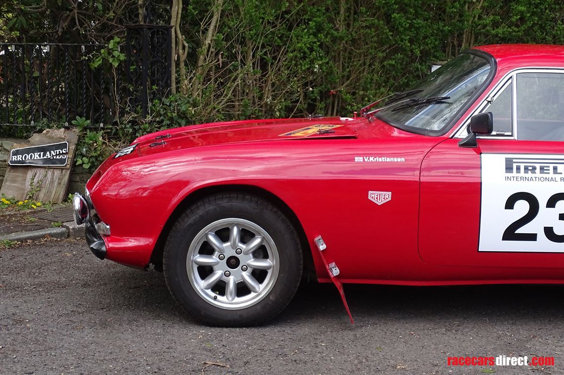 1967-reliant-scimitar-gt-se4a