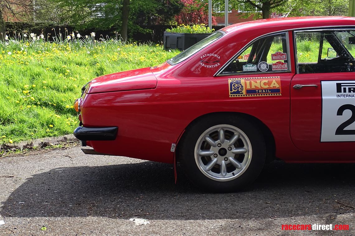 1967-reliant-scimitar-gt-se4a