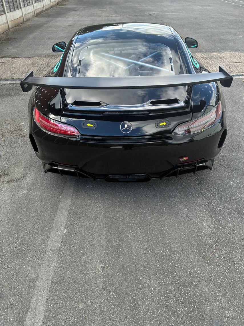 mercedes-amg-gt4