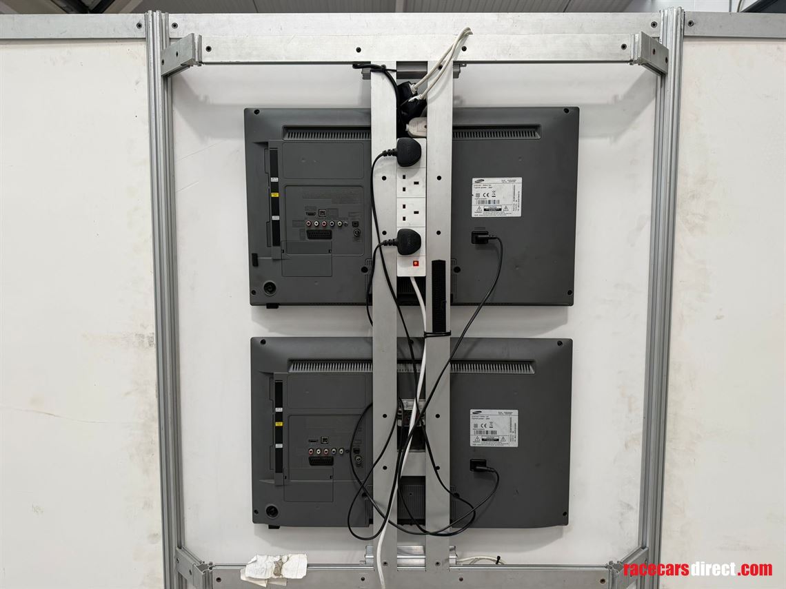pit-garage-walling-set-up-for-a-single-car-pi