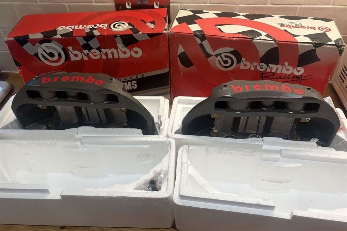 brembo-6-pot-monobloc-calipers-xa4f101xa4f102