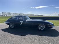 jaguar-e-type-1961-fhc-flat-floor