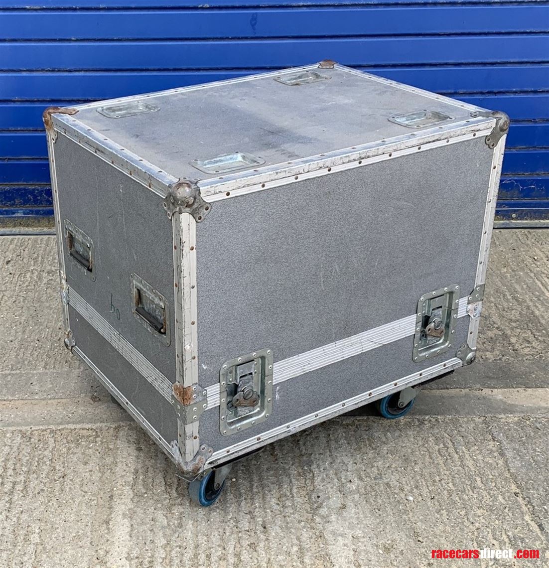 oakley-engine-flight-case